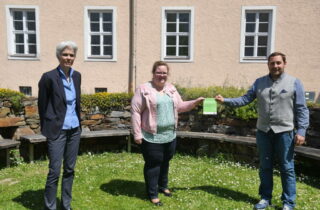 Green Care Lernort-Plakette Warth-PA Copyright Jürgen Mück Green Care Lernort-Plakette Warth-PA Copyright Jürgen Mück