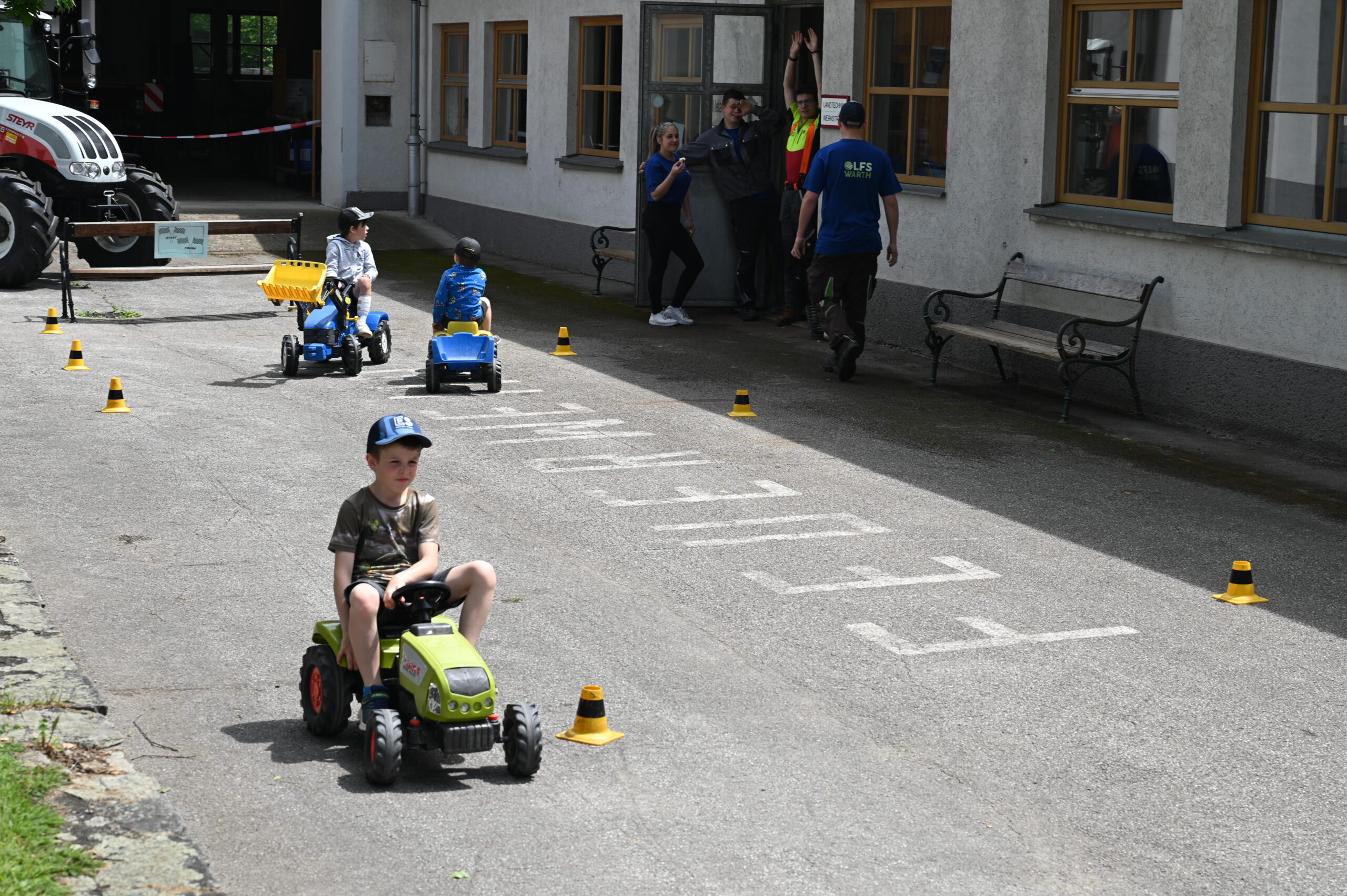 Traktorfahren KInder