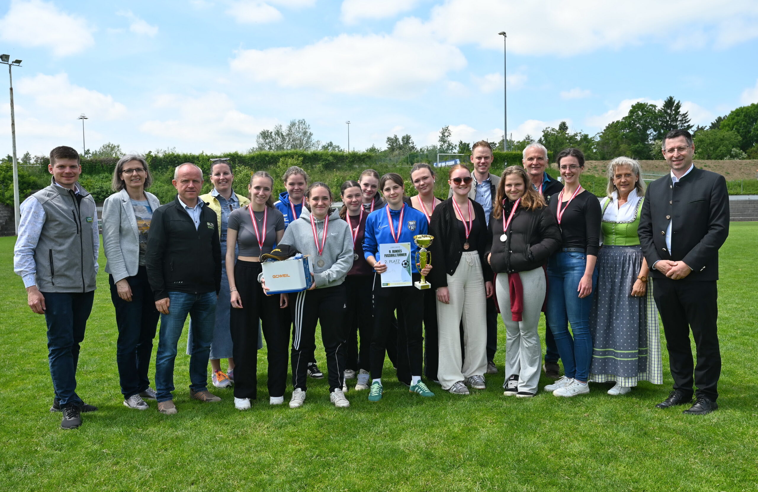 Fußballturnier: Warther Mädchen-Team holt Vize-Staatsmeister-Titel