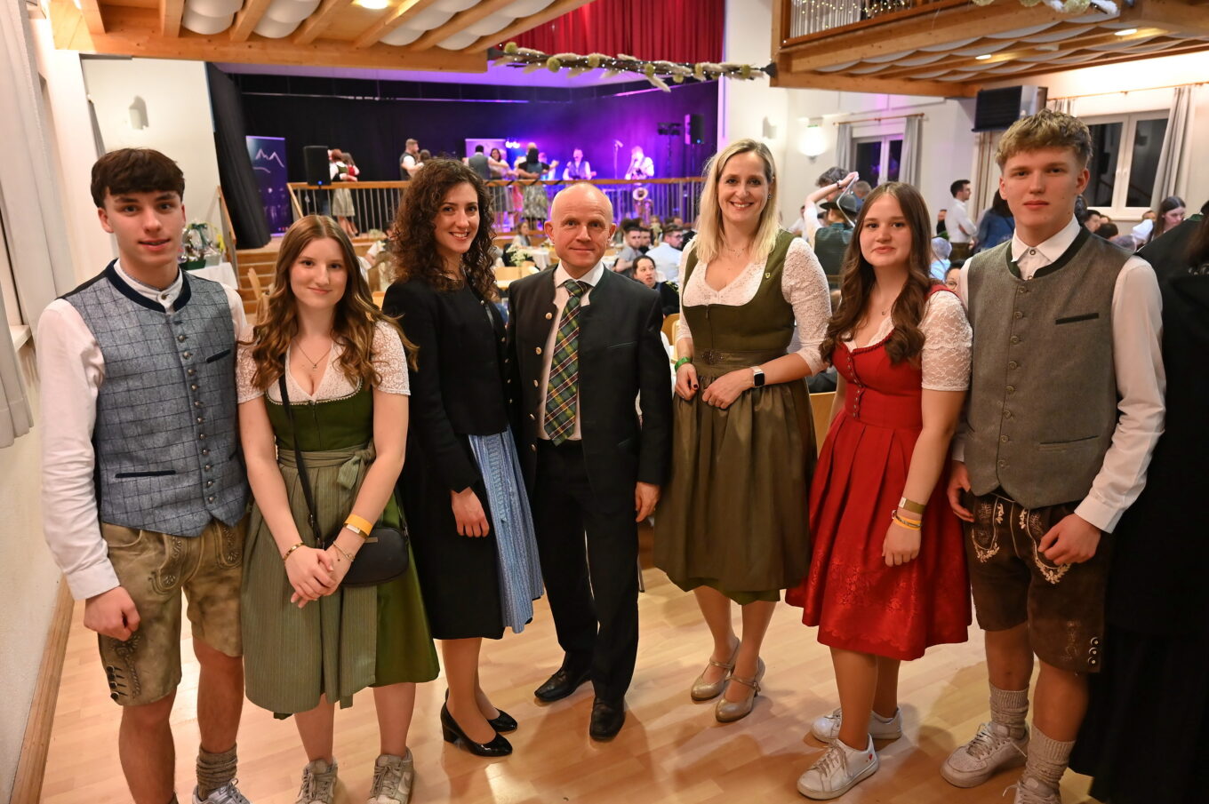 „Glanz am Land” – Rauschende Ballnacht lässt Tradition wieder aufleben