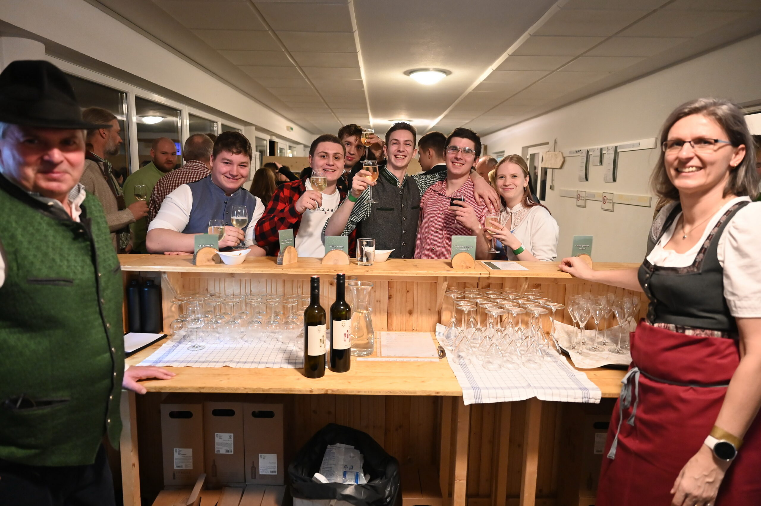 Weinbar+Schüler+Lehrer-26+ Weinbar+Schüler+Lehrer-26+
