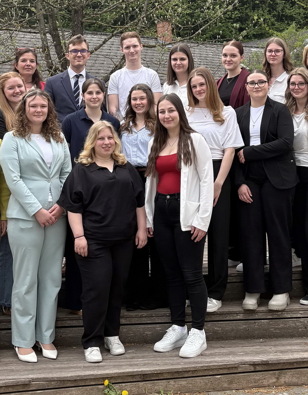 Pflegeassistenz-Abschluss Warth-26 zugeschnitten+ Pflegeassistenz-Abschluss Warth-26 zugeschnitten+